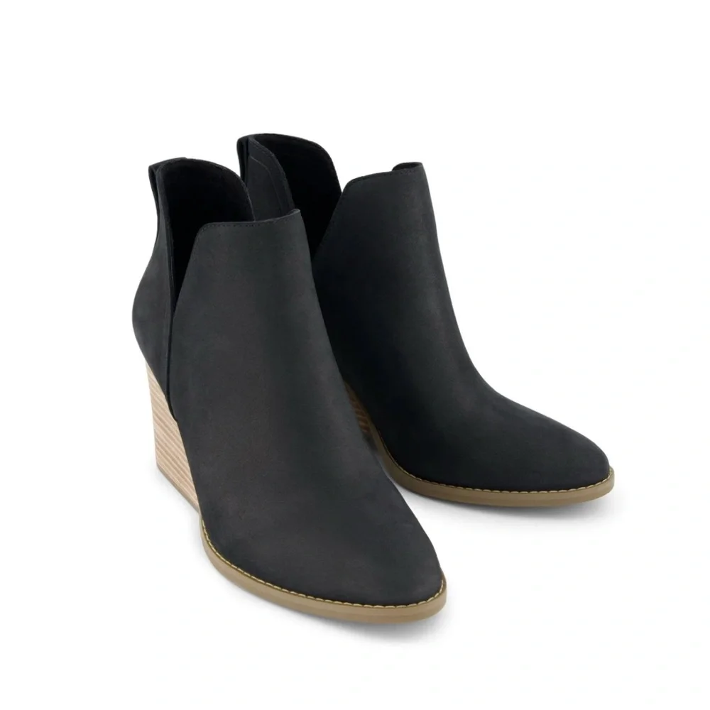 Toms Eliza Black Nubuck Leather Wedge Heel Ankle Boots Women’s Size 8.5 NWOT - Picture 2 of 14
